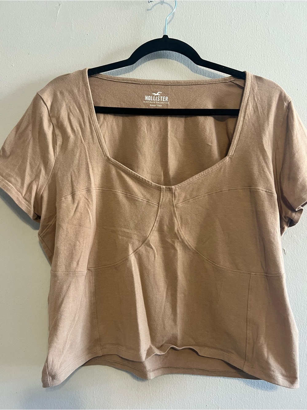 Hollister Women's Tan Short Sleeve Scoop-Neck Crop Top | Women’s XXL